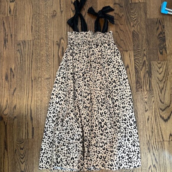 Shop Buru Small/Medium midi dress - Picture 1 of 3
